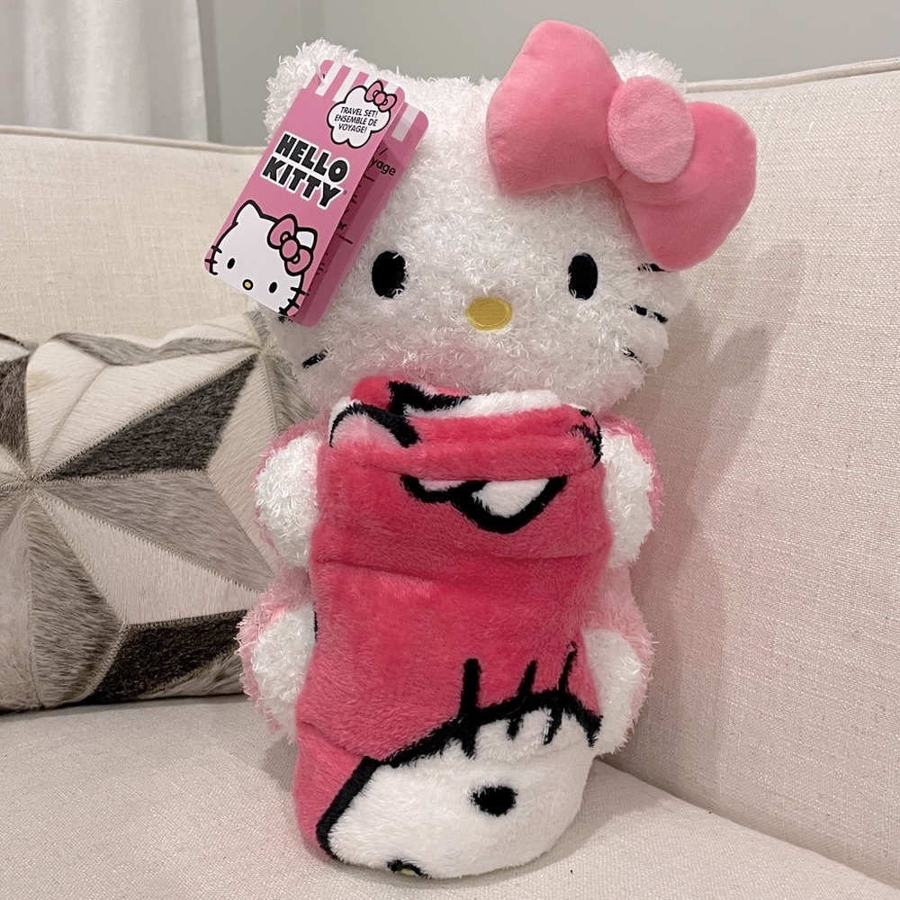 SOLD Hello Kitty Sanrio Travel Blanket & Plush Set Pink
